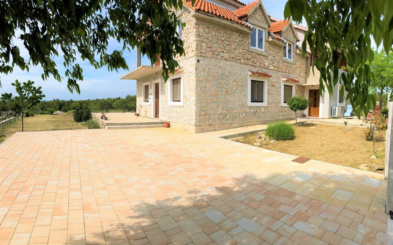 Apartments Village Лозовац Екстериор снимка
