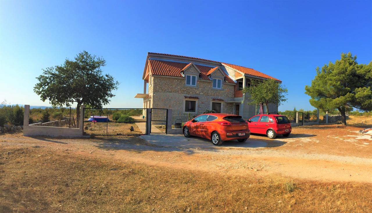 Apartments Village Лозовац Екстериор снимка